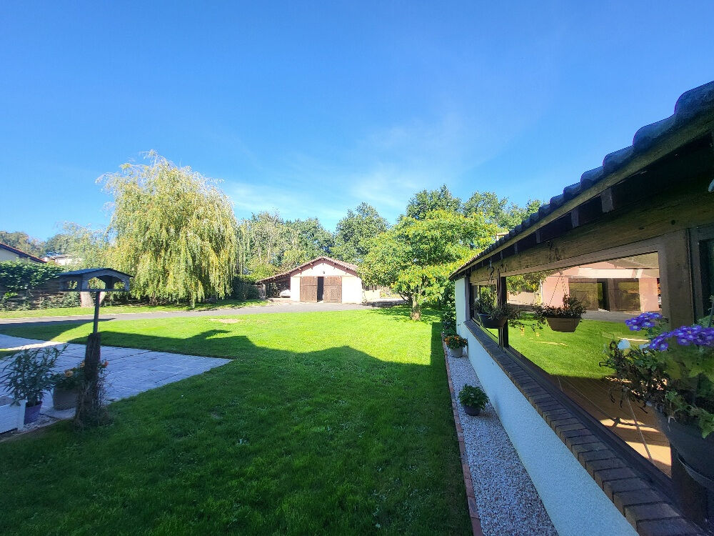 IDEAL GRANDE FAMILLE AVEC SES 7 CHAMBRES, MAGNIFIQUE DEPENDANCE, GRAND TERRAIN, PISCINE....