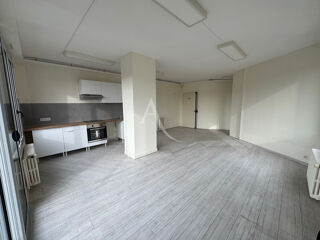  Appartement à louer 3 pièces 66 m²