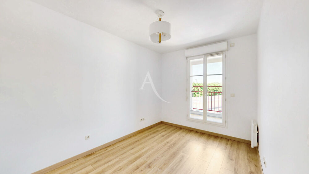 Location Appartement Appartement Le Plessis Robinson  2 piece(s)   39,04 m2 Le plessis robinson
