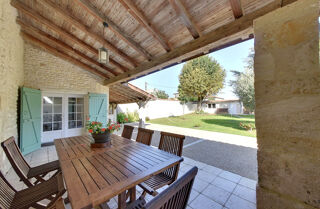  Maison  vendre 7 pices 215 m