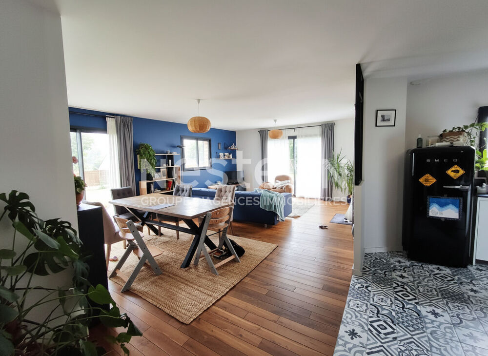 Vente Maison Maison à vendre Elven 143m² sur 957m² de terrain / Morbihan / Bretagne Elven