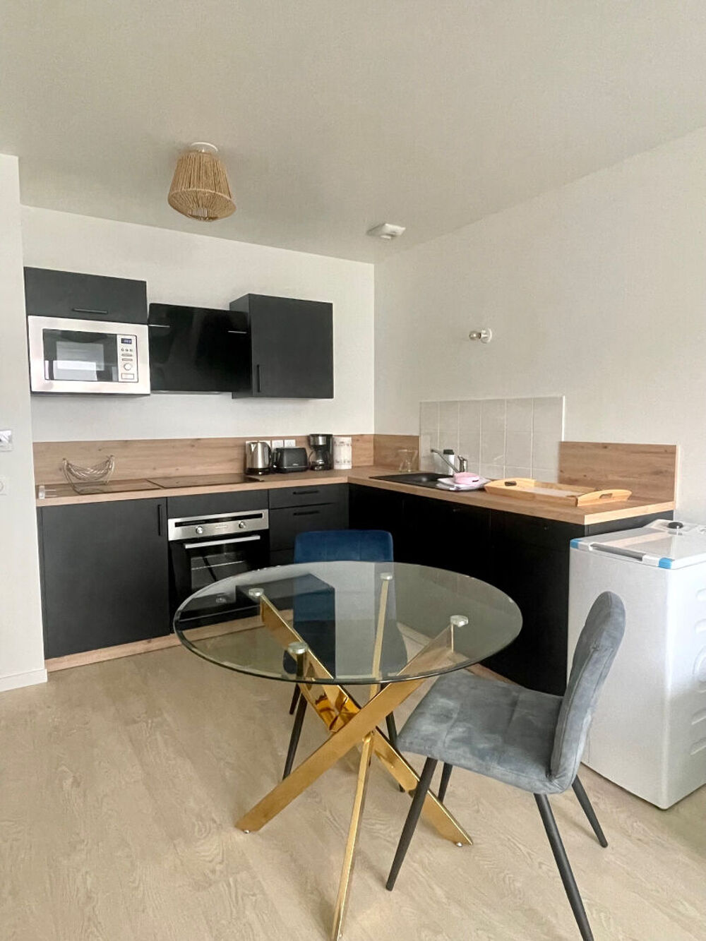 Location Appartement APPARTEMENT MEUBLÉ  -Caen 2 pièces 42.15 m2 Caen