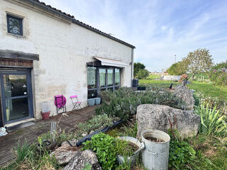  Maison � vendre 9 pi�ces 307 m�