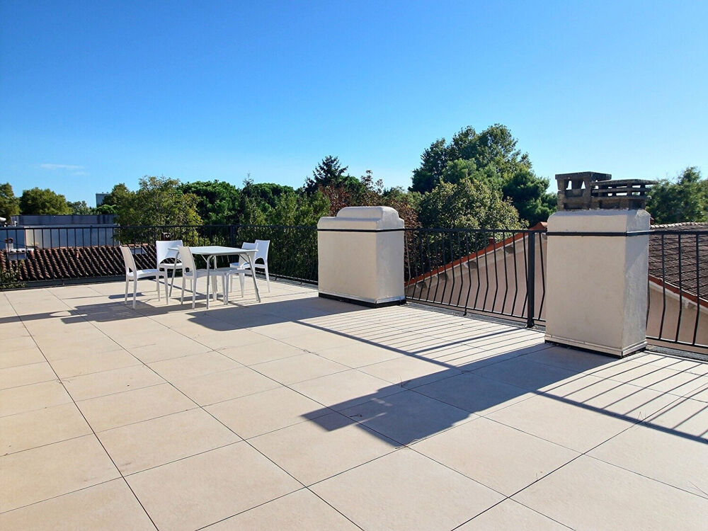 A louer appartement T3 Avignon - Secteur Rotondes - avec garage, cave, balcon et toit terrasse commun