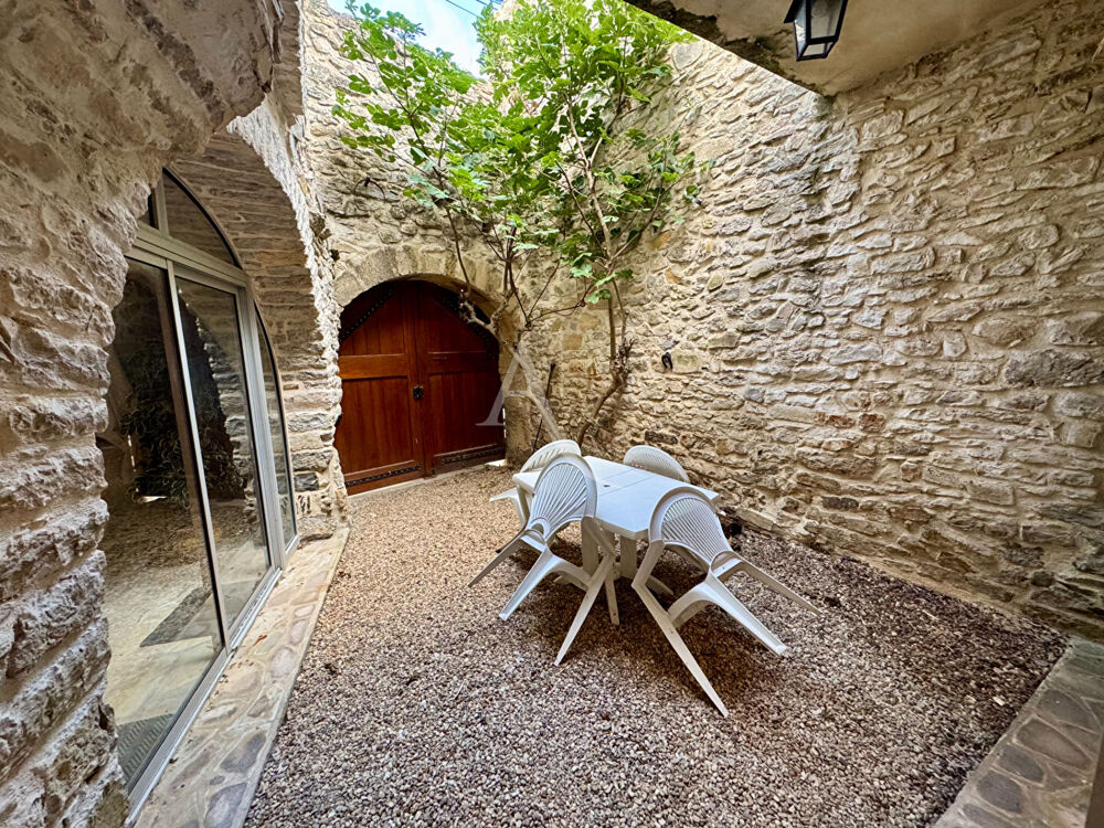 Maison Clarensac 5 pièce(s) 152 m2