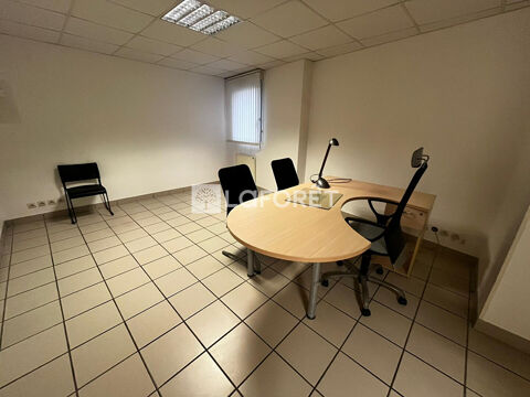 Local sur ELBEUF 825 76500 Elbeuf