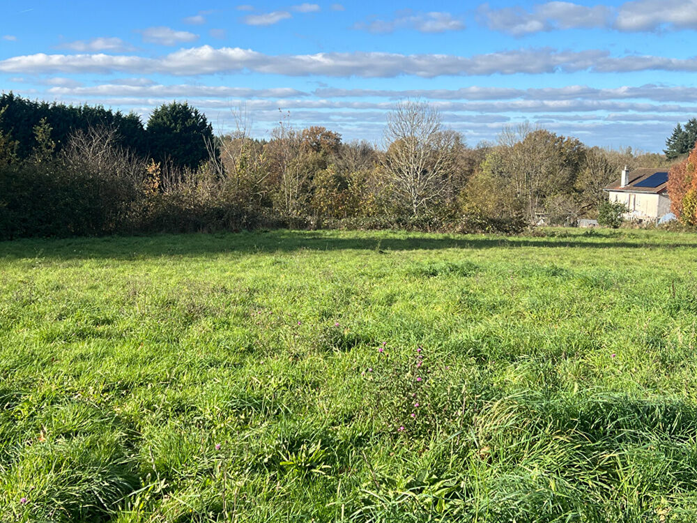 Vente Terrain Magnifique terrain constructible de 838m2 dans le bourg de Cognac La Foret Cognac la foret