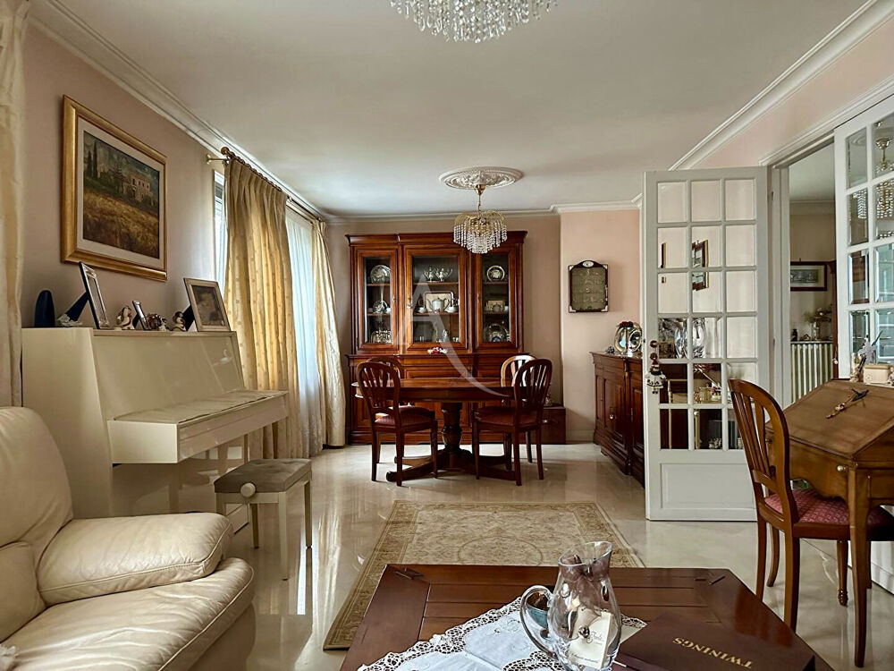 Vente Maison Maison Drancy 5 pièce(s) 169.71 m2 habitables - 243m2 surfaces utiles Drancy