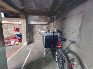  Parking / Garage  vendre 