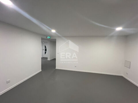 Local commercial &Eacute;tampes 1300 91150 Étampes