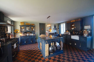  Villa à vendre 13 pièces 358 m²