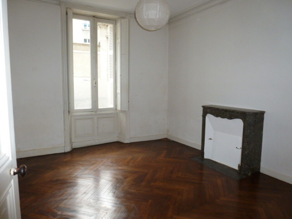 Location Appartement Appartement Nantes - 4 pice(s) - 91.87 m2 Nantes