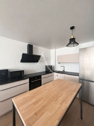  Appartement à louer 5 pièces 119 m² Le mans