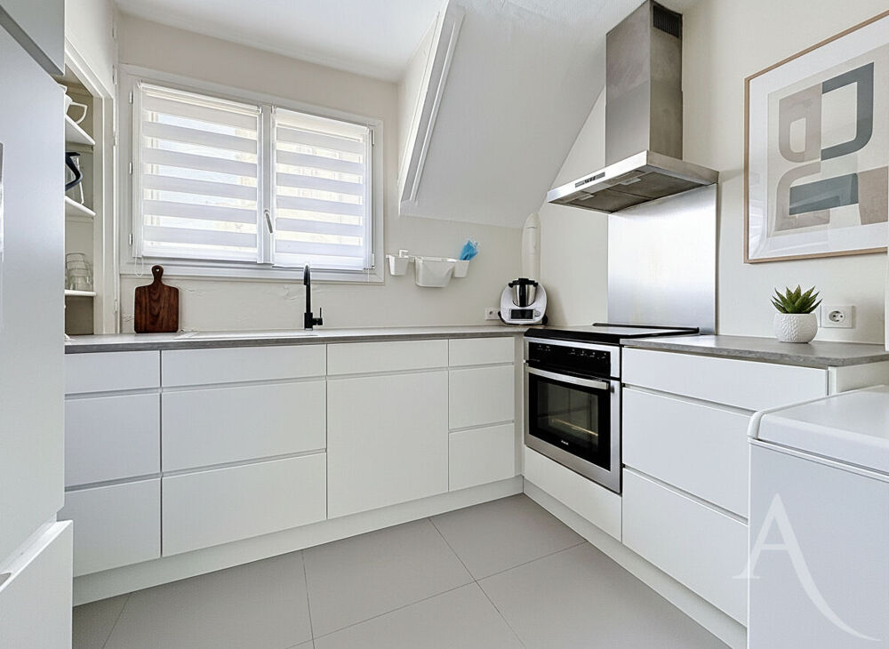 Appartement Mantes La Jolie 5 pièces en duplex 3 chambres et cave