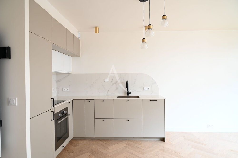 Location Appartement Appartement Asnières-sur-Seine 2 pièces - 1250CC Asnieres sur seine