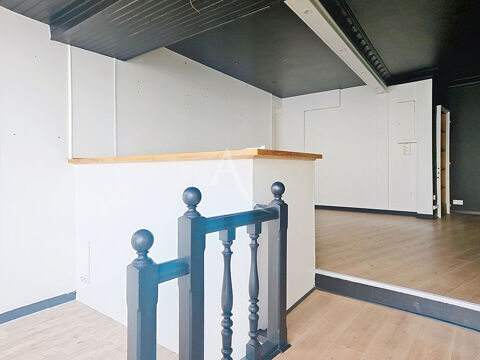   A LOUER LOCAL COMMERCIAL DE 66 M² A DOUE LA FONTAINE 