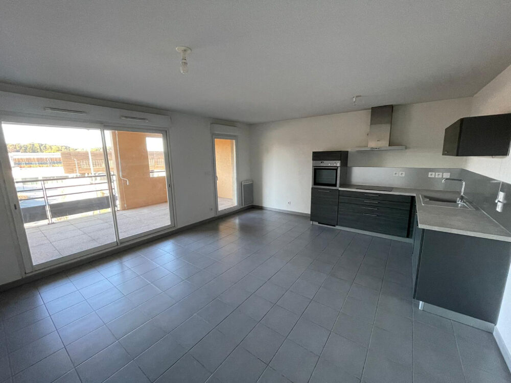 Location Appartement AIX SUD LUYNES  T3  GARAGE Aix en provence