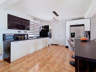 Vente Maison Maison Bailleau L'Évêque 7 pièces 180 m² Bailleau l eveque