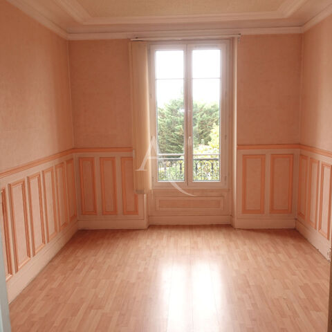Local commercial Chelles 65 m2 1360 77500 Chelles