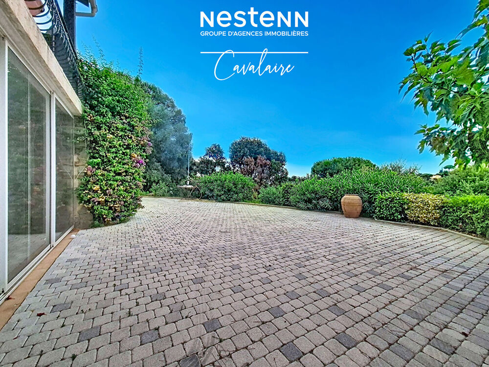 Vente Appartement Bas de villa d'environ 80 m² ( 67,52 m² loi carrez ) dans un environnement calme et arboré à Cavalaire Cavalaire sur mer