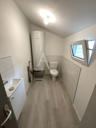  Appartement à louer 3 pièces 62 m²