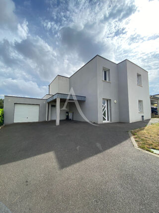  Maison  louer 5 pices 151 m