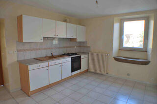  Immeuble � vendre 14 pi�ces 425 m�