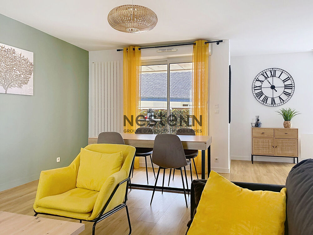 A VENDRE - T3 rénové 67 m² - PLEIN CENTRE DE SURZUR