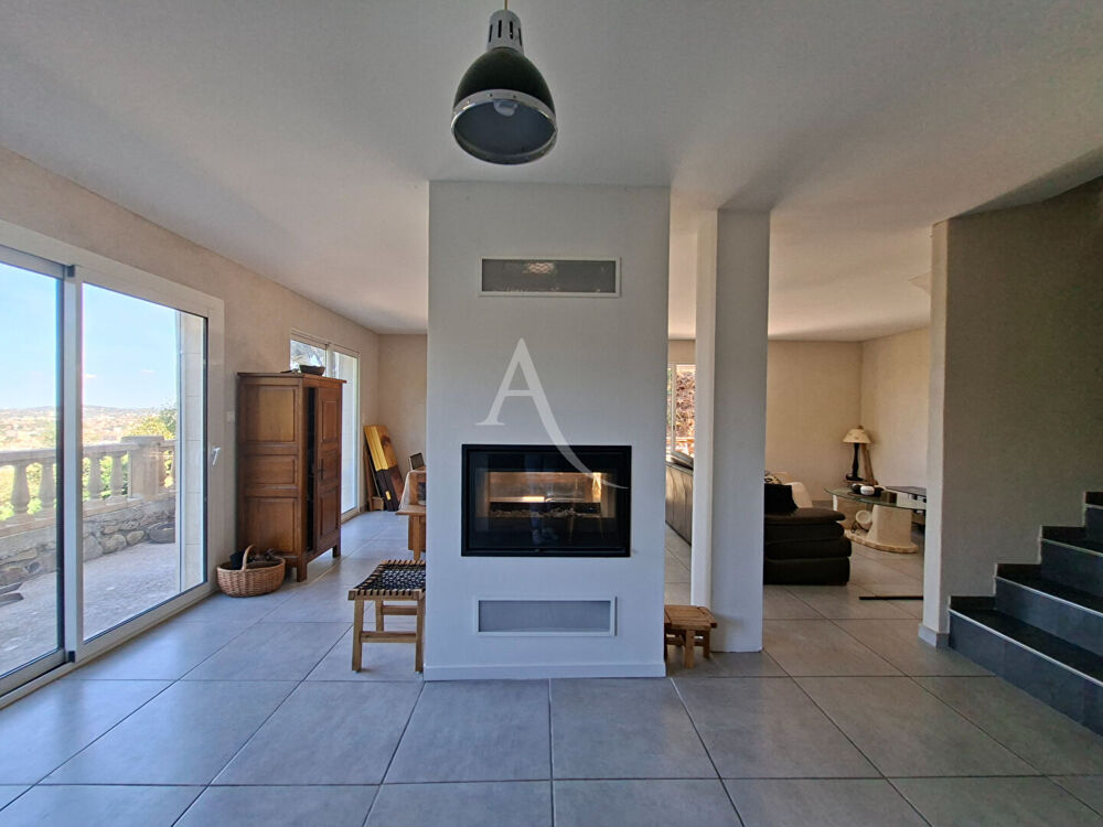 Vente Maison A VENDRE - Maison 6 pièce(s) 168 m2 située à Alès Ales