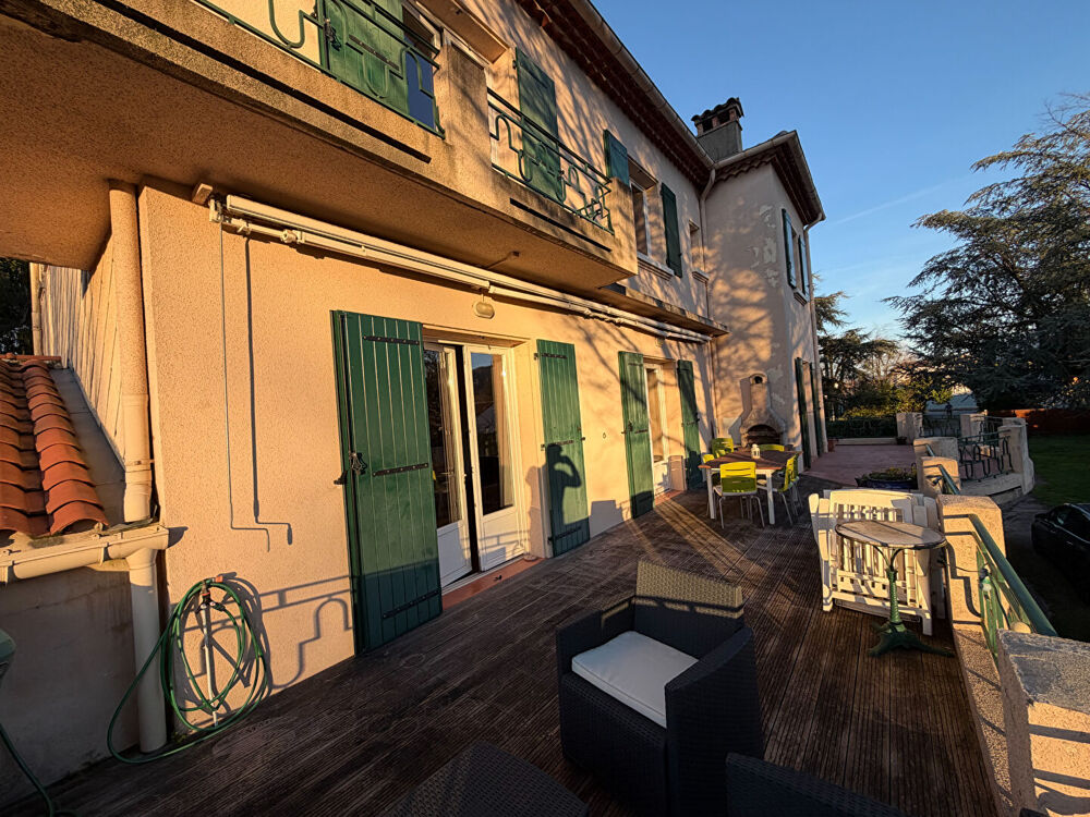 Maison Aussillon 7 pièce(s) 210 m2