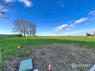  Terrain à vendre 745 m²