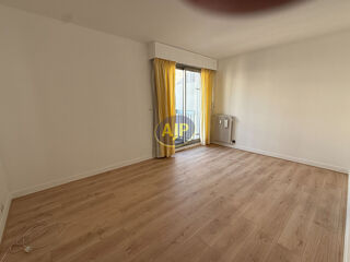  Appartement � louer 3 pi�ces 89 m�