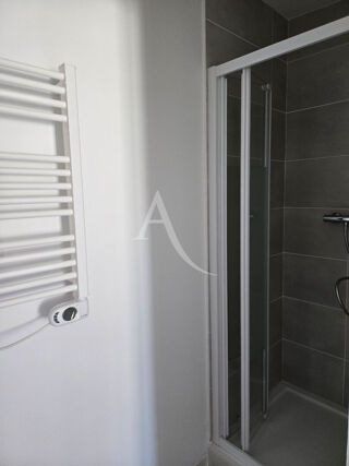  Appartement à louer 2 pièces 39 m²
