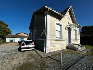  Immeuble  vendre 8 pices 301 m