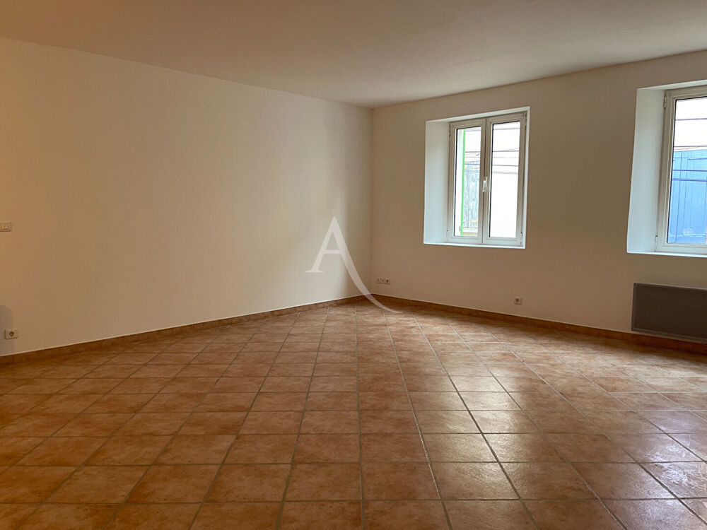 Vente Maison JOLIE MAISON DE VILLAGE DE 74M2 AVEC GARAGE, BALCON ET CAVE AU COEUR DE RIEZ (04). Riez