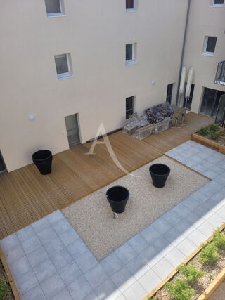  Appartement à louer 2 pièces 40 m²