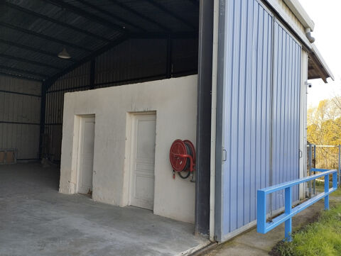   Local d'activité Roquebrune Sur Argens 300 m2 