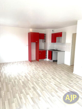  Appartement à louer 3 pièces 65 m²