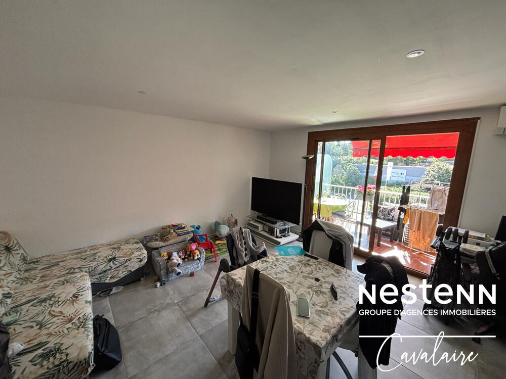 Vente Appartement Appartement Cavalaire Sur Mer 3 pièce(s) d'environ 48 m² en centre-ville avec terrasse exposée sud, stationnement et cave Cavalaire sur mer
