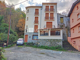  Immeuble  vendre 15 + pices 376 m