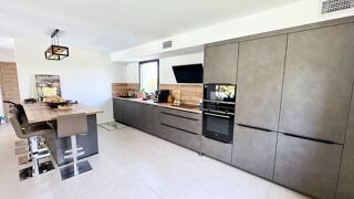  Maison à louer 6 pièces 175 m²