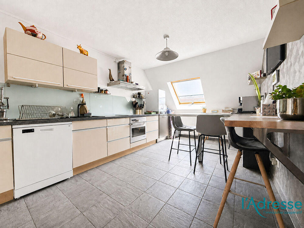 À vendre ? Duplex 4 pièces de 120 m² avec terrasse, garage et stationnements