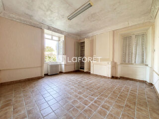  Maison à vendre 15 + pièces 382 m²