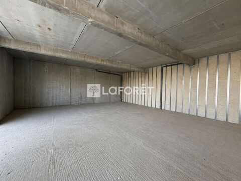   Local de 123m² à aménager 