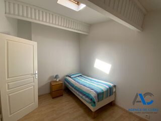  Appartement à louer 4 pièces 75 m²