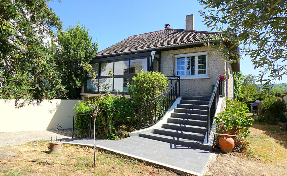 Maison à Porcheville 7 pièce(s) 141 m2 avec piscine
