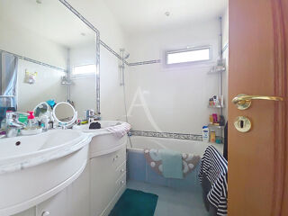  Appartement � vendre 4 pi�ces 99 m�