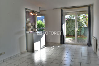  Appartement à louer 2 pièces 44 m²