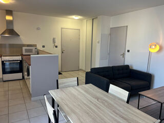  Appartement à louer 2 pièces 44 m²