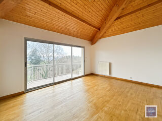  Maison à louer 5 pièces 160 m²